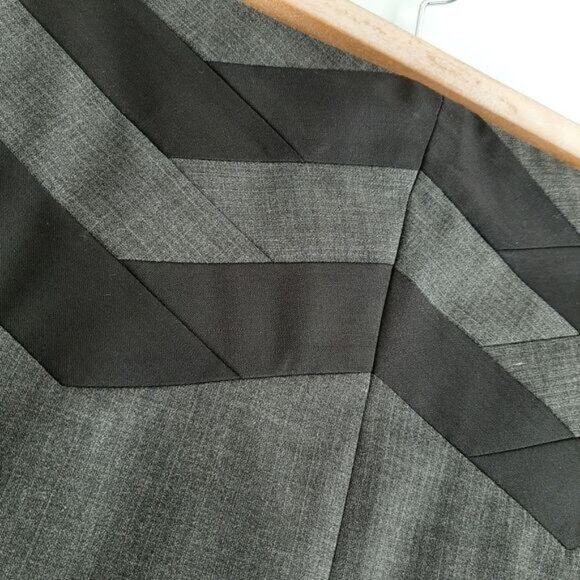 BCBG / Max Azria Julia Wool Blend Pencil Skirt Back Pleat Grey Sz 0 - Picture 5 of 12
